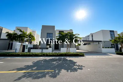 Large Vastu Single Row | Motivated Seller