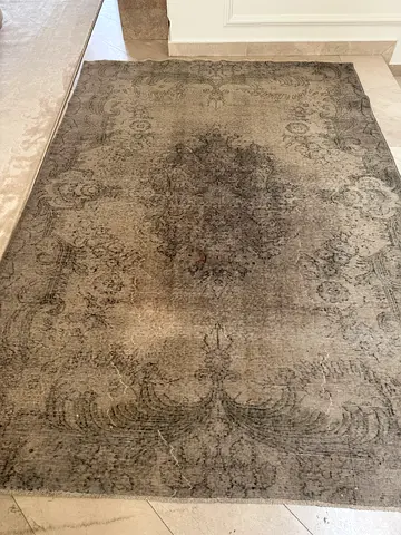 Grey vintage-style rug, v. good condition - Turkish made (285 x 200 cm)
