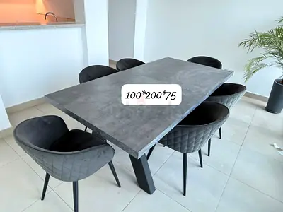 Clacified Dining table set ready to sell