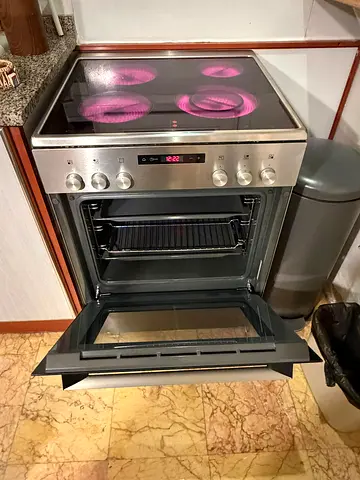 Siemens Electric Cooker 60x60cm Excellent condition
