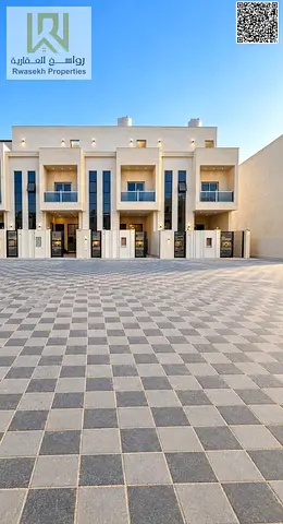 تاون هاوس للبيع في الحليو 2 عجمان | 4 غرف | روف وتراس خارجي واسع | شامل رسوم التسجيل