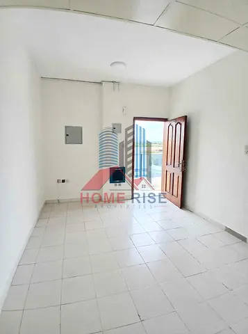 Vacant / 2BHK / 1 Bathroom / with Balcony / Close to Sahara mall / For Family