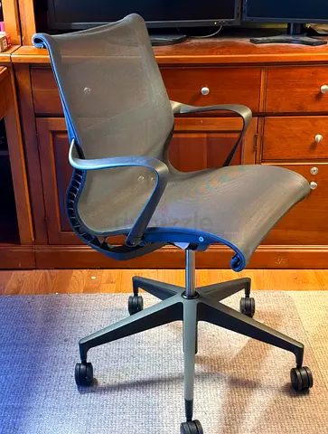 Herman miller seto chair