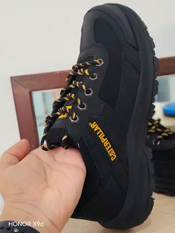 Black Caterpillar Safety Shoe – Size 42 – Brand New Out of Box – Heavy Duty & Stylish