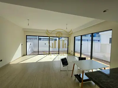 Stunning Villa | Back-to-Back | Maid's Room