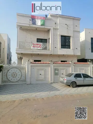 فيلا فاخرة للإيجار في الحليو 1  عجمان  6 غرف نوم روف  السعر قابل للتفاوض