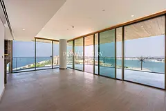 Corner Unit | Spacious | Beachfront Living