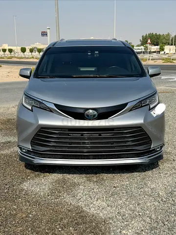 2021 Toyota Sienna Limited hybrid American Specs from the owner