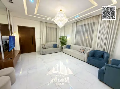 للبيع مباشرة من المالك فيلا ممتازه تشطيب فندقي شاملة كهرباء و ماء و مكيفات تملك حر لجميع الجنسيات