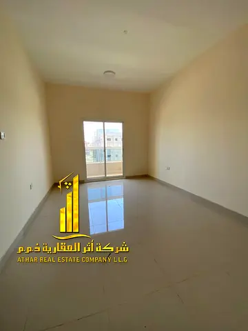 **شقة جديدة تماماً (غرفة وصالة) للإيجار في منطقة الجرف 3** - شقة جديدة لم تُسكن من قبل، تقع في موقع متميز بمنطقة الجرف 3.