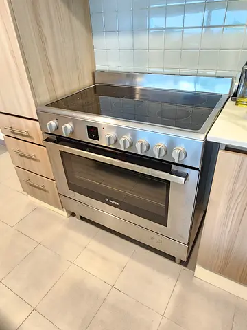 Bosch Electric ceramic cooking range