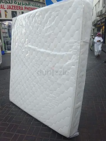 180x200cm King size mattress. All times delivery service available