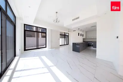 Corner | Luxury Living | Specious Layout