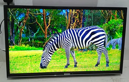 Nikai 32" inch Smart Android LED TV Good Working Condition