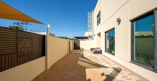 Corner Unit | Strategic Location | Luxury | Resale