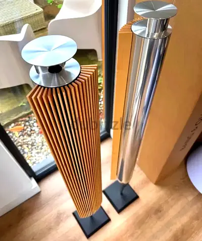 Bang Olufsen Beolab 18 Brand New speakers