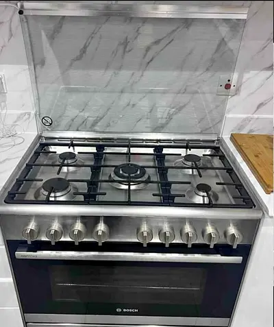 Bosch letest model 5 burner full gas cooker