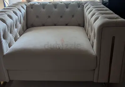 Beige Tufted Chesterfield Single Seater Armchair - Good Condition