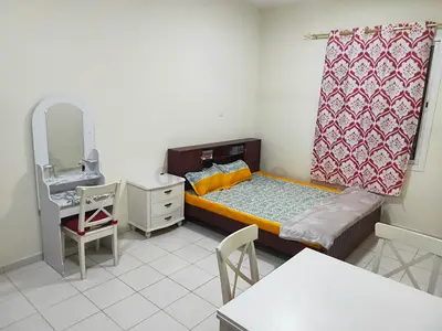 Master bedroom available for rent