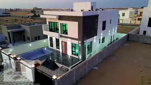 فيلا للبيع في منطقة الحوشي - الشارقة