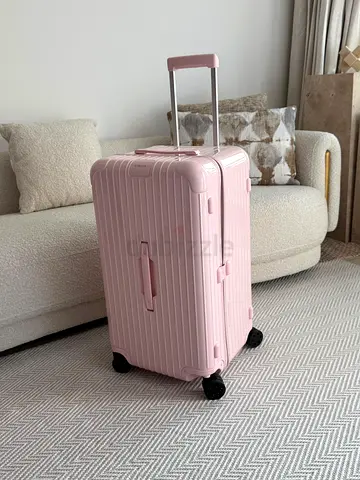 Pink essential trunk