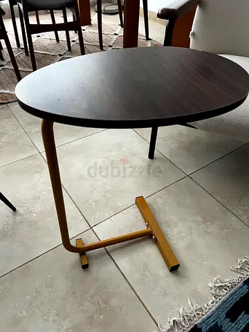 Small egg shaped fake wooden side table with brass painted base