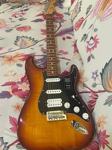 Fender Mexican Player Hss Plus top Stratocaster Guitar