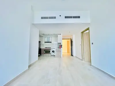 Luxury Chiller-Free 3BR Apartment | All Amenties Are Available | Premium Location