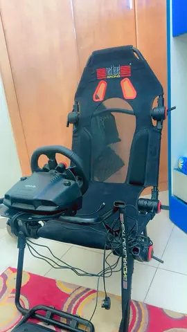 PS4 with controllers ,Gaming chair with paddle