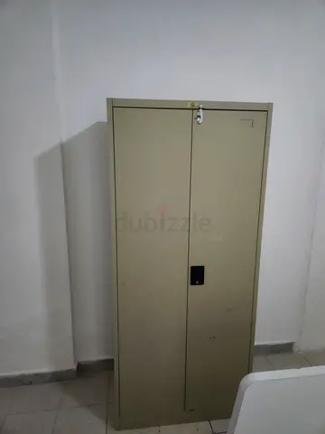 Metal storage cabinet / wardrobe - single unit, good condition