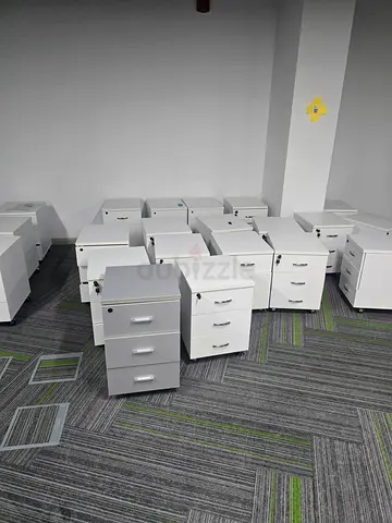Set of white mobile office pedestal drawers — good condition