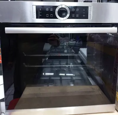Bosch series8 Built-in Stainless Steel Electric Oven with Digital Controls - Good Condition like new