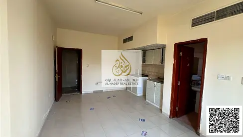 🌟 استوديو واسع مع بلكونة مقابل كينز هايبرماركت | الروضة 1 (17 ألف - 4 دفعات)