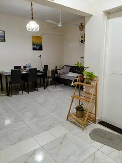 ONE BHK FAMILY ROOM AVAILABLE