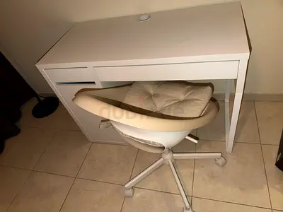 Study desk with rotating chair like new condition