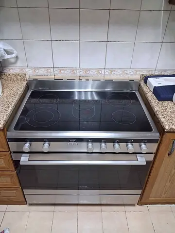 Siemens Full Electric Digital Cooking Range Latest Version 90cm