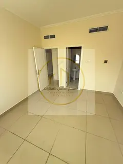 1BHK for Yearly Rent in Al Khan - Near Shabab Al Khan Cafeteria - Master Bedroom - Free Parking - 1 