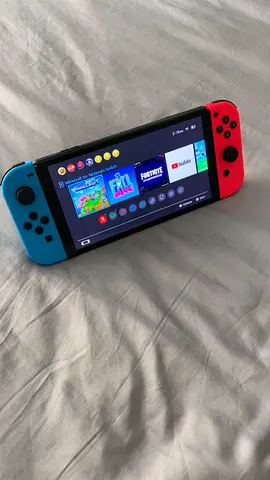 Nintendo switch with big screen 2 games and a storage bag with everything no problems