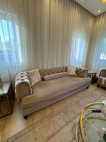 Title: Elegant Living Room Sofa Set with Coffee Table  Description:  Elegant living room sofa set wi