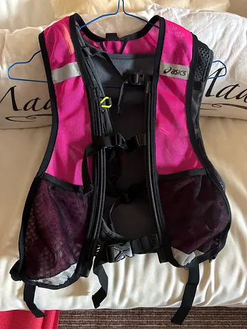Lightweight Pink Running Hydration Vest (ASICS-style) - Small/Medium