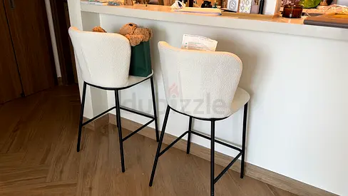 Bar chair x2