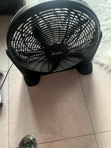 Ikon portable floor fan - good working condition