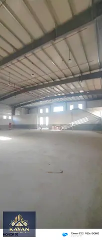 Enclosed warehouse for rent, measuring 17,000 sq. ft., with an additional 4,500 sq. ft. of outdoor storage space and 150 kW of electrical power; price