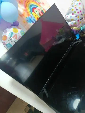Admiral 55" LED TV - Display panel broken
