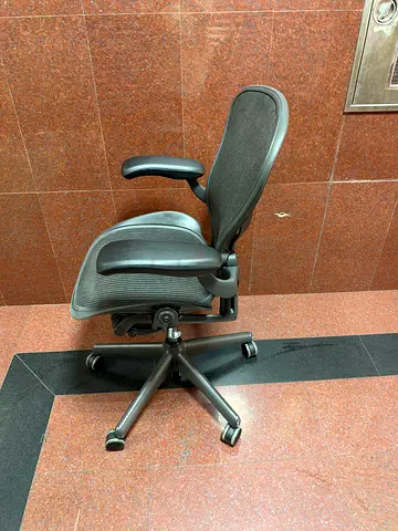 Herman Miller Aeron chair for selling.fully loaded chair