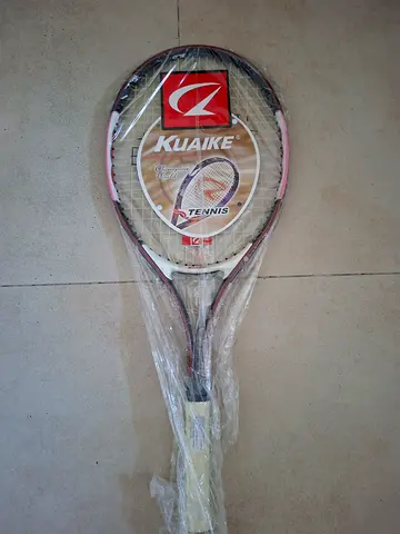 BRAND NEW TENNIS RACKET FOR SALE