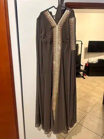 Traditional embroidered abaya in grey, gently used