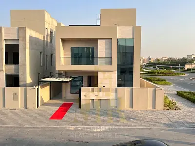 اكتشف فرصة مميزة لامتلاك فيلا في الحليو 1 – عجمان، بتصميم يوفر مساحات مناسبة للعائلة وخصوصية مريحة للسكن. تتكون الفيلا من طابقين وروف، وتتميز بتوزيع ع