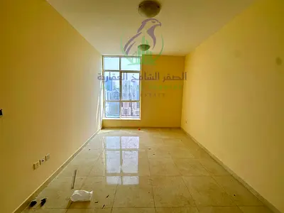اشيك شقة غرفة وصالة مساحة واسعة واطلالة مفتوحة قريبة من جميع الخدمات التي تناسب احتياجاتك اليومية مع باركن مجاني