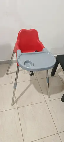 Baby sitting high chair